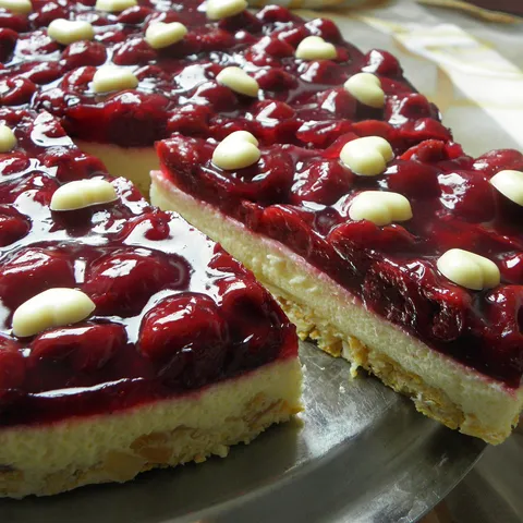 Hrskava torta od višanja