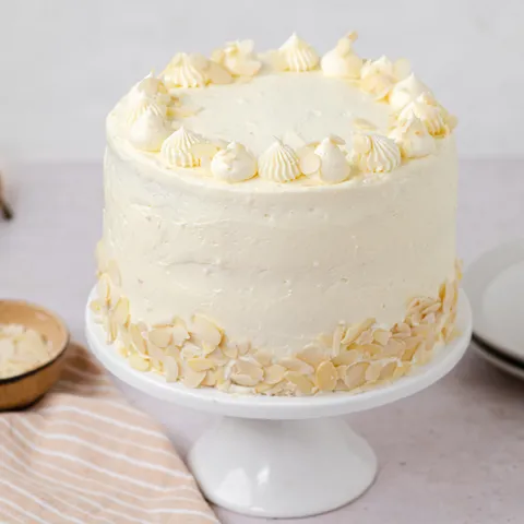 Torta s bademima i dunjama