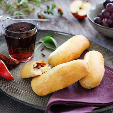 Gurmanske piroške poslužene s kuhanim vinom