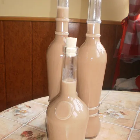 KARAMEL-NUGAT LIKER (DOMAĆI BAILEYS)