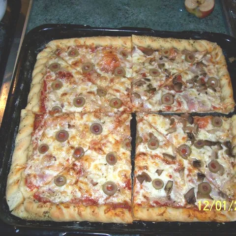 ZONSKA PIZZA