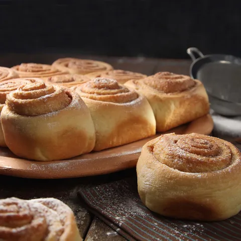 Cinnamon rolls