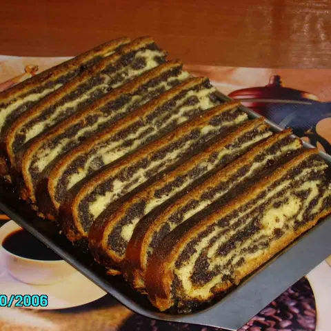 gibanica sa makom i domaćim pekmezom od šljiva