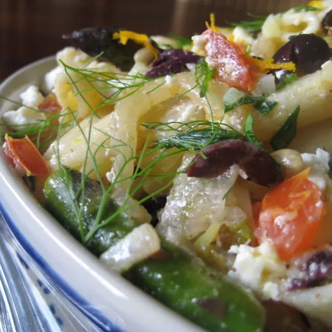 Sparoge – komorac pasta salata