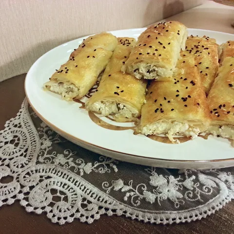 Slana štrudla sa tri vrste sira