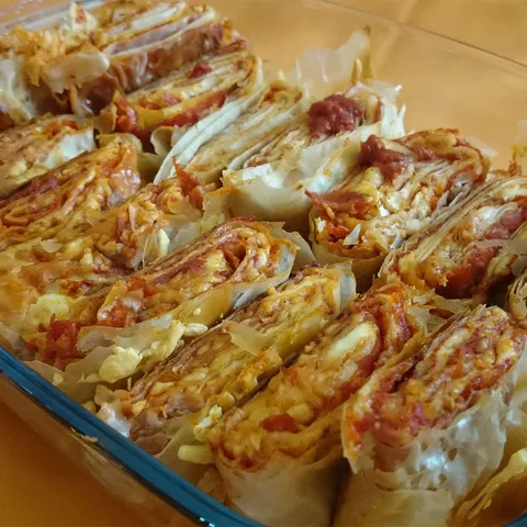 Pepperoni Pizza Rolls