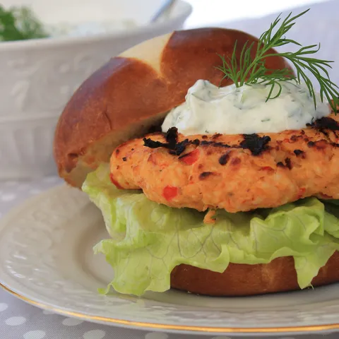 Burgeri od lososa i kozica