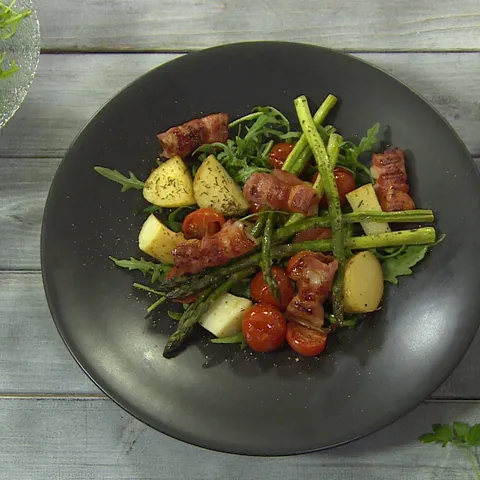 Hladno-topla salata od šparoga
