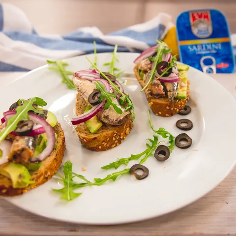 Ravno s palube ribarice: 3 ultrabrza recepta za riblji snack