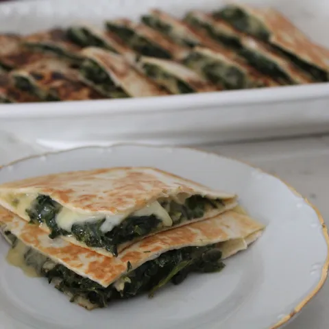 Quesadillas sa blitvom