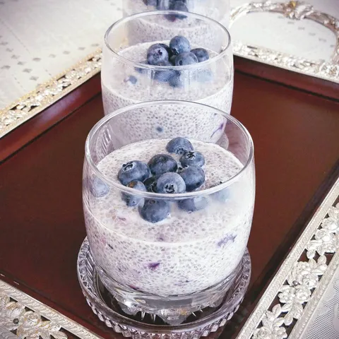 Chia puding sa borovnicama