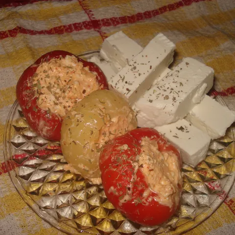 Kisele paprike sa sirom