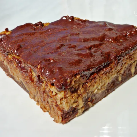 Čokoladne kocke s jabukama