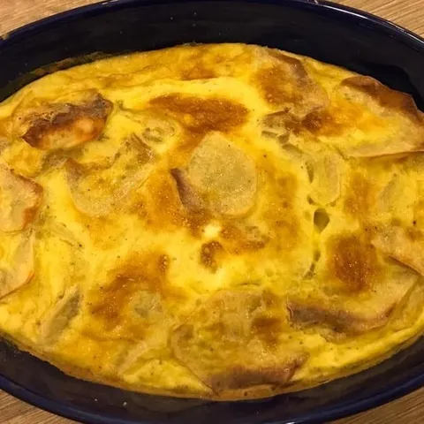 Musaka sa krompirom i jajima i pileći fileti sa brašnom od slanutka *Gluten free