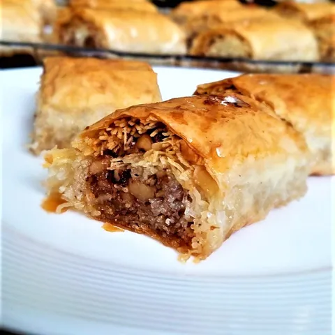 Kadaif baklava