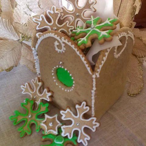Gingerbread kutija i keks