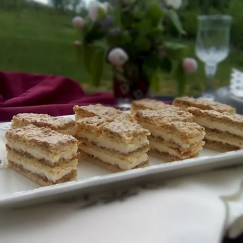 Mađarica plus