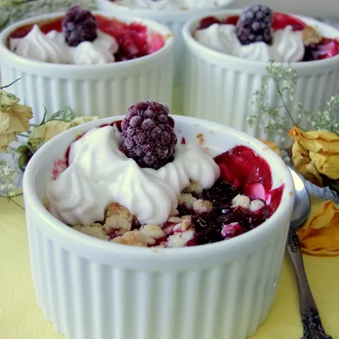 Crumble od crvenog voća i vanilije - ivannna