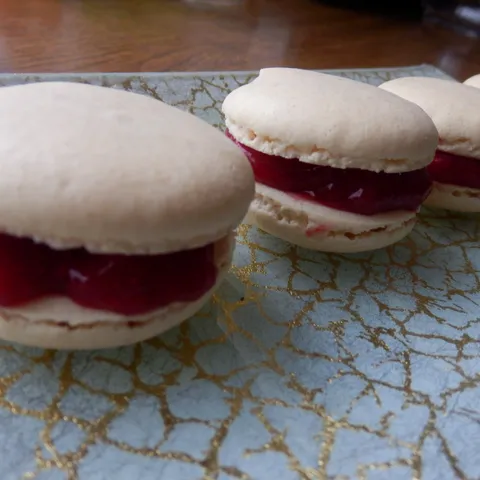 Macarons sa malinama