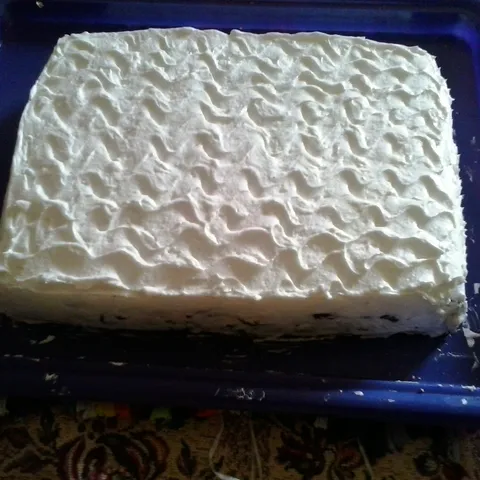Keksasta medolina-torta sa keksom i medenim srcem