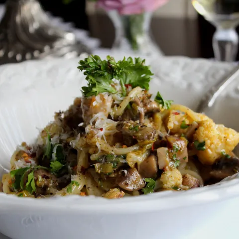Carbonara sa pečenim karfiolom i šampinjonima