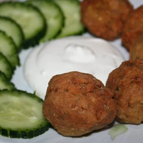 Falafel s umakom