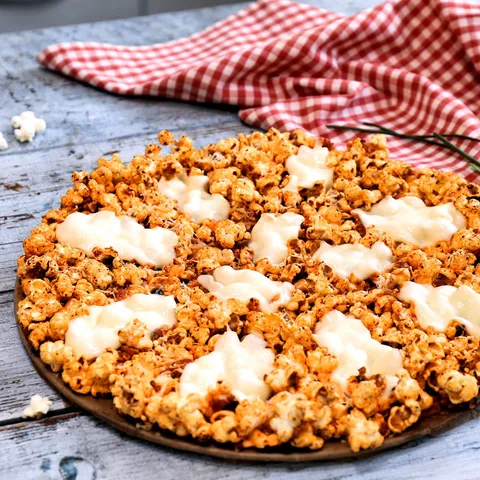 Pizza popcorn