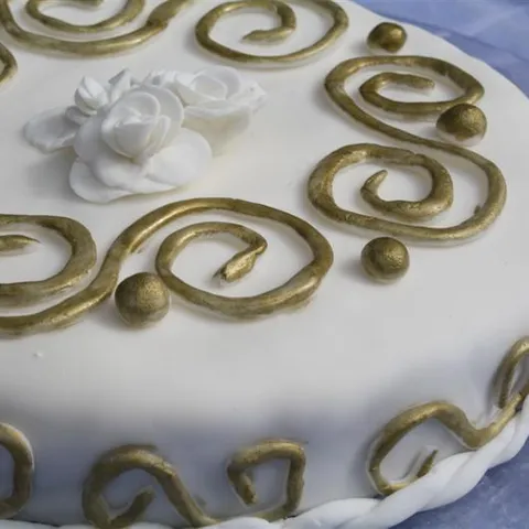 Tricolori cokoladna torta