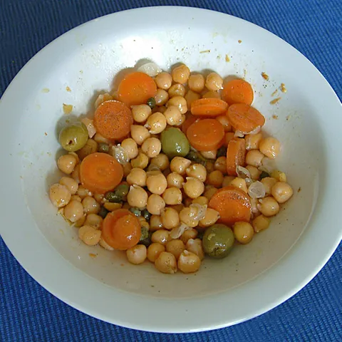 Slanutkova salata