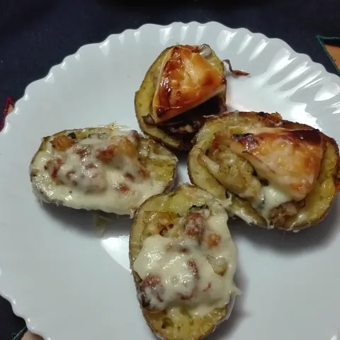 Punjeni pečeni krumpir