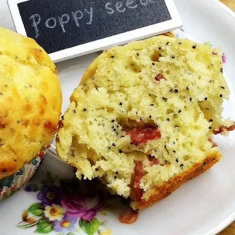 Muffini s kobasicom i makom