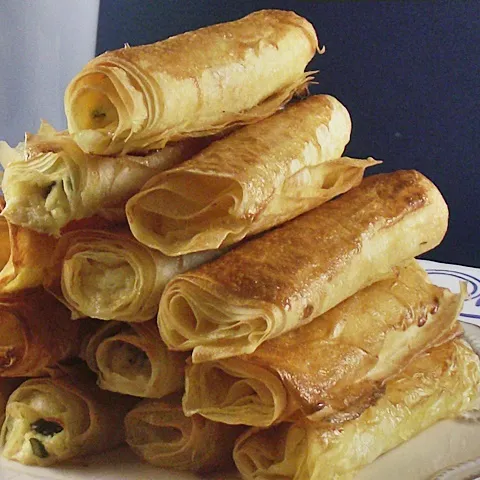 Rolati od sira i kajmaka