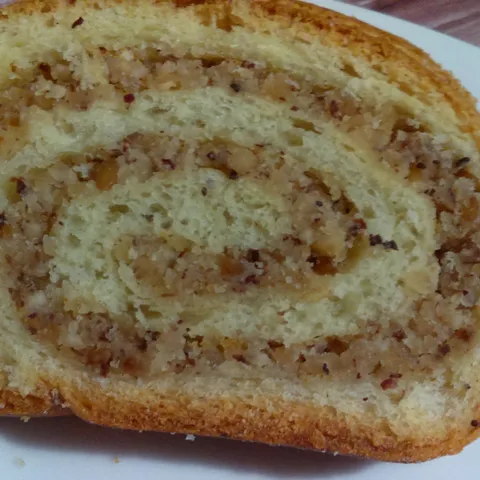 Gužvara s lješnjacima