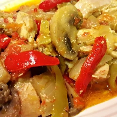 Sote od piletine i paprika