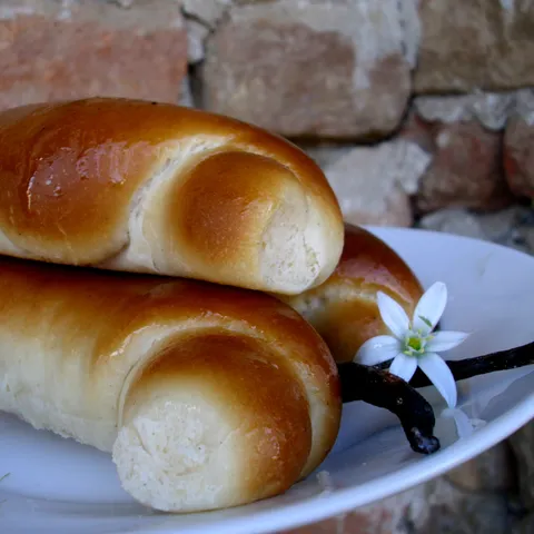 Točkaste bourbon kifle