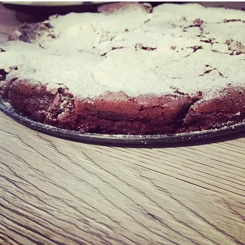 Mala brza čokoladna torta