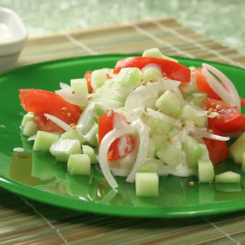 Salata s curryjem