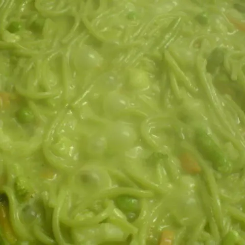 Zeleni spageti u povrću