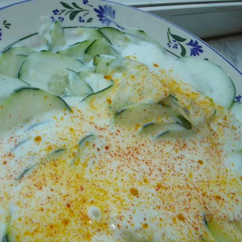 Salata od krastavaca s jogurtom