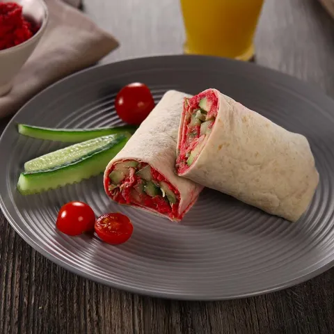 Avokado i humus tortilja wrap