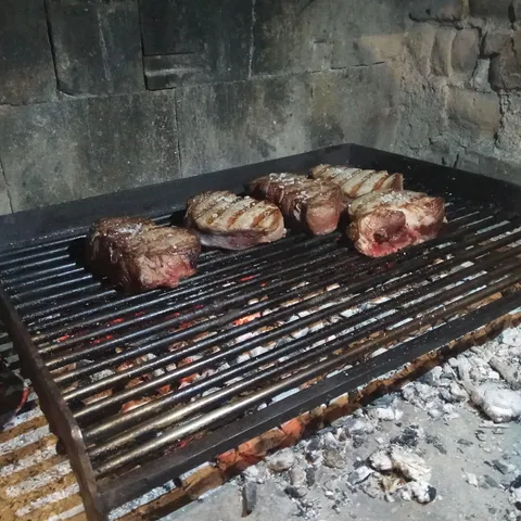 Biftek na žaru sa kremom od bijelog tartufa
