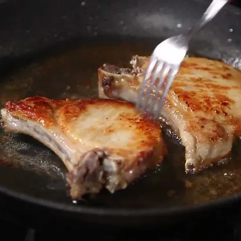Svinjski kotlet na pekarski