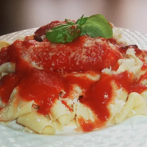 Pappardelle  sa mortadellom
