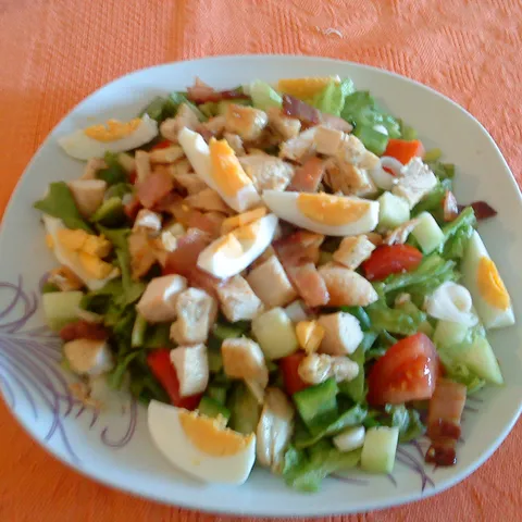 Gurmanska, a osvježavajuća pileća salata