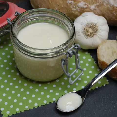 Pasta od bijelog luka