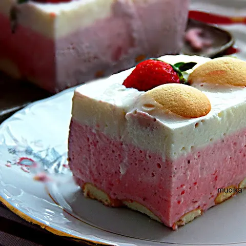 Ledene kocke od jagoda