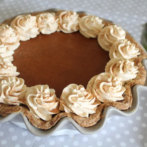 Pita sa sirom , bucom i dulce de leche