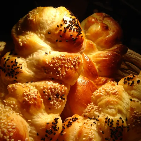 Mliječna peciva – pletenice