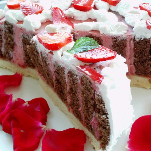 Prugasta voćna torta