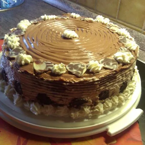Cokoladna mascarpone torta